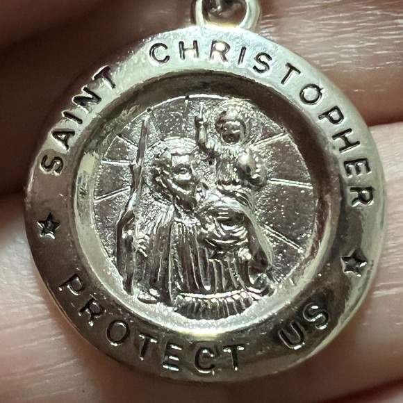 Bob Siemon Designs beautiful Christian stamped necklace NWT in original box - Picture 3 of 9